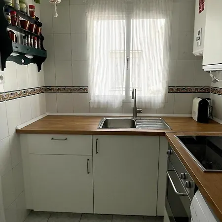 Apto Luminoso Con Vistas Al Mar * كونيل ذي لا فرونتيرا